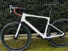 BMC URS 01, Sram Force eTap AXS 1x12sp