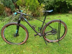 Mondraker Podium Carbon 29" black phantom/light blue