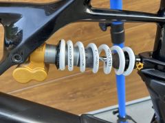 Specialized Enduro Coil (velkosť XL)