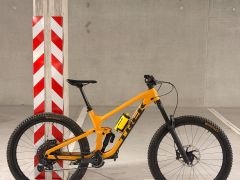Slash 9.8 GX AXS Gen 5