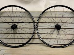 Bontrager Line Comp 30 TLR Boost 29