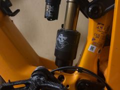 Ghost E-Riot CF Full Party -XL