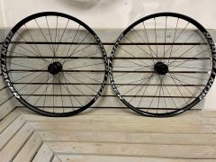 Bontrager Line Comp 30 TLR Boost 29