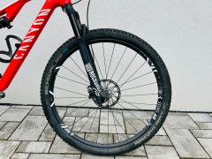 Predám karbónový Canyon Lux CF SL 8.0 Pro Race s wattmetrom