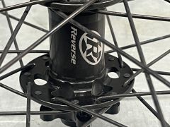 Reverse Base Light 26"