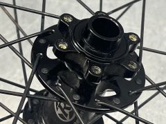 Reverse Base Light 26"