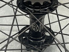 Reverse Base Light 26"