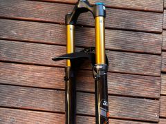 Fox 38 Factory Grip2