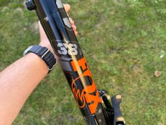 Fox Float 38 Factory Kashima 27,5", 180mm Grip2