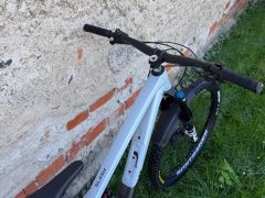 Trek slash 8 velkost L
