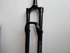 RockShox Revelation RC 2023 150mm, 29, tapered, málo jazdená, výborný stav