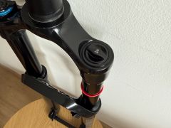 RockShox Revelation RC 2023 150mm, 29, tapered, málo jazdená, výborný stav