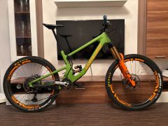 Santa cruz nomad 5; vel.L