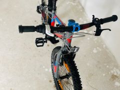 Detsky bicykel Cube Acid 200