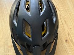 MTB prilba Specialized