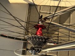 Predám titánový cestný bicykel Lynskey Helix