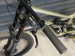 Spezialized Status S4