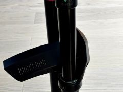 RockShox Lyrik Select+ 160, charger3 RC2