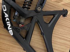 Specialized Demo 7 + Vidlica