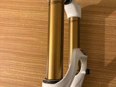 Specialized Demo 7 + Vidlica