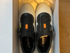 DMT KR4 cestné tretry 39