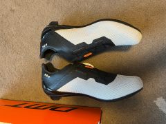 DMT KR4 cestné tretry 39