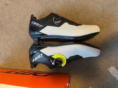 DMT KR4 cestné tretry 39