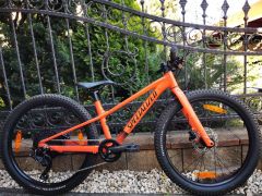 Predám juniorský bicykel specialized 24