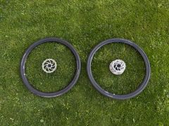 Giant PR2 Disc Tubeless