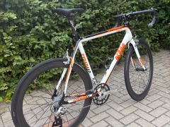 Karbonová silnička KTM Strada LC Racing