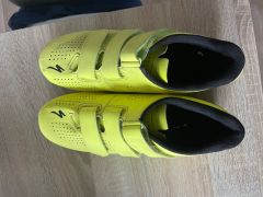 Cestné tretry Specialized