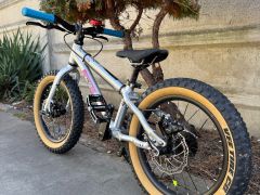 Early Rider Hellion 16 Detský Bicykel Brushed Aluminium