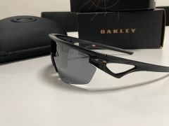 Oakley Sphaera