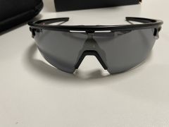 Oakley Sphaera