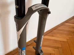 SR Suntour RUX 38 27.5/29 RC2 PCS QR 200mm