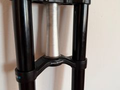 SR Suntour RUX 38 27.5/29 RC2 PCS QR 200mm