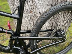 Kellys swag 30, garnet red, veľ. L