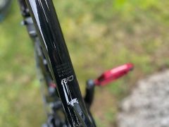 Kellys swag 30, garnet red, veľ. L