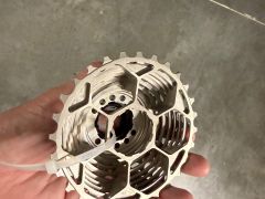 Kadetska kazeta - jednoliata 12-speed Shimano