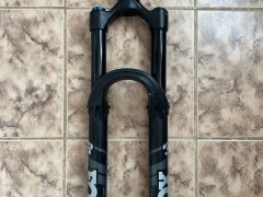 Fox 38 performance grip