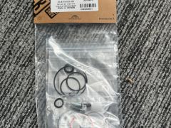 Servisný kit pre tlmiče rockshox deluxe. 200hod / 1 rok