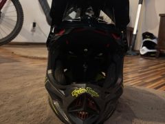 Troy lee desing d4