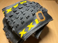 Maxxis Forekaster 27.5x2.35" plášť, kevlar