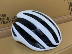 Cyklistická prilba Abus AirBreaker