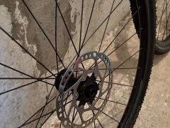 Gravel kolesá 28 syncros 25mm