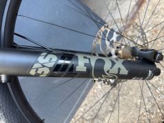 Cube Stereo Hybrid One44 HPC TM - TOP Stav