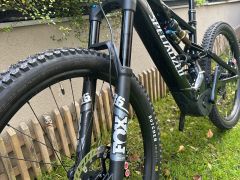 Specialized Turbo Levo AL (nové komponenty)