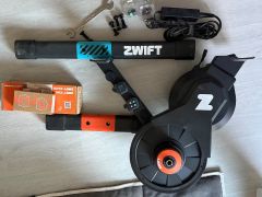 Zwift Hub One + Cog + Click