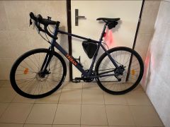 Cestny bicykel Triban Rc120 Disc
