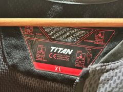 Chranič FOX Titan veľ. XL